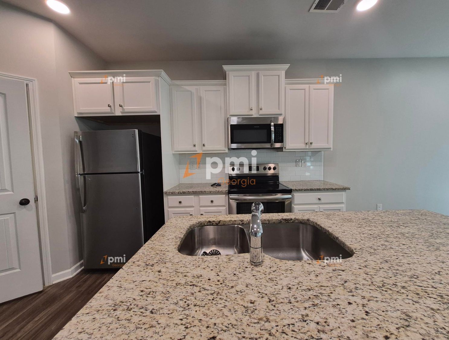 Spacious 4 Bedroom Home in McDonough, Ga! property image