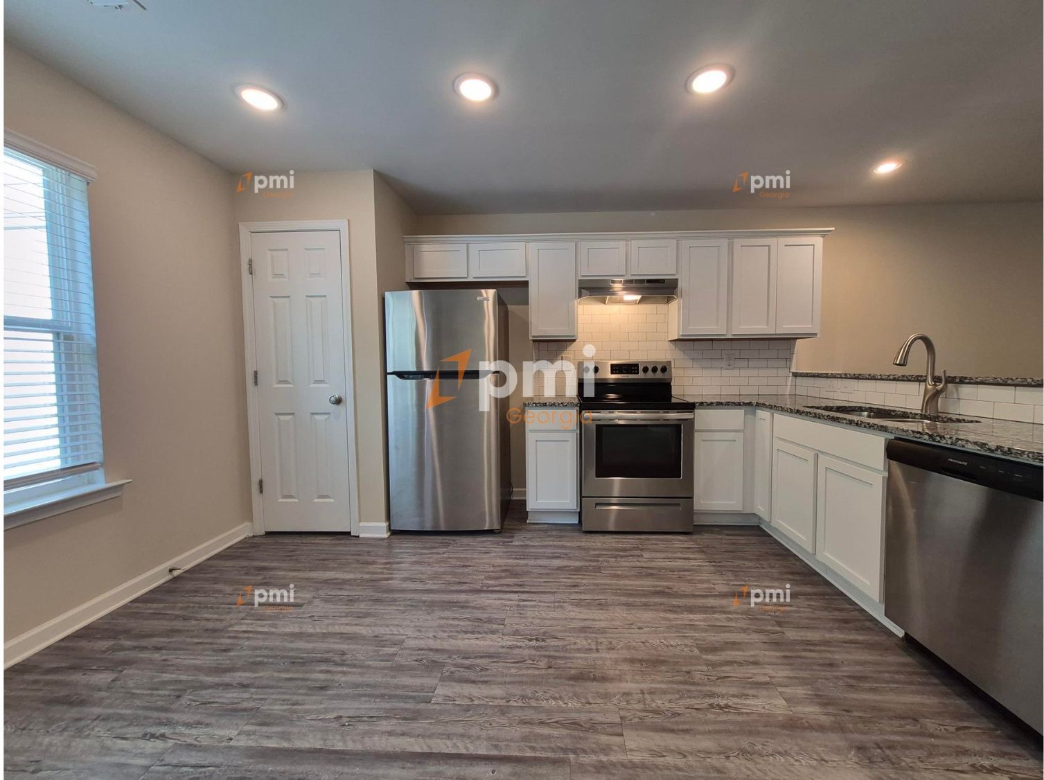 Charming Townhome in Union City with 3 Bedrooms! property image