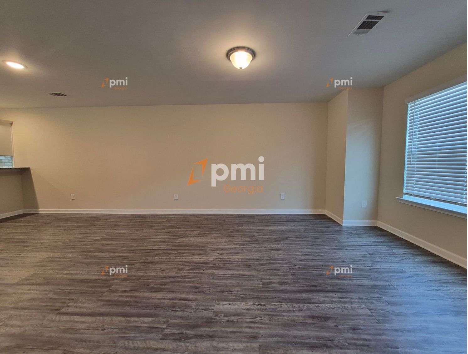 Charming Townhome in Union City with 3 Bedrooms! property image