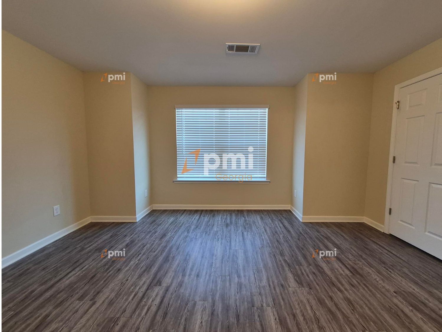 Charming Townhome in Union City with 3 Bedrooms! property image