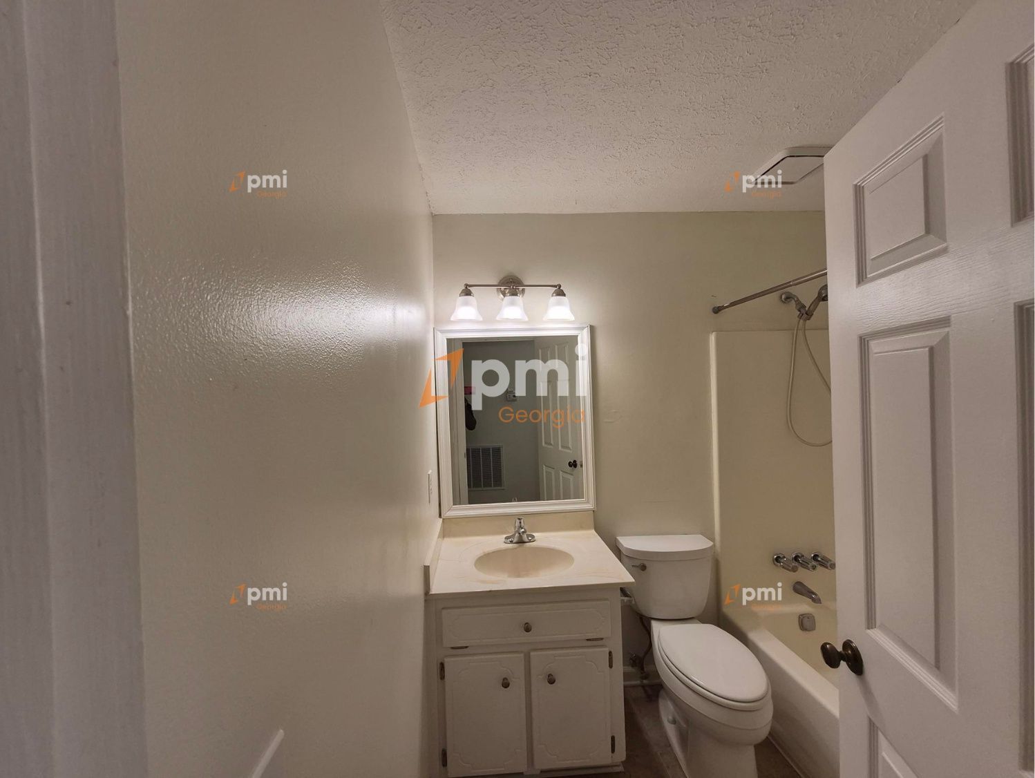 Stunning 2 Bedroom Duplex in Woodstock, Ga! property image