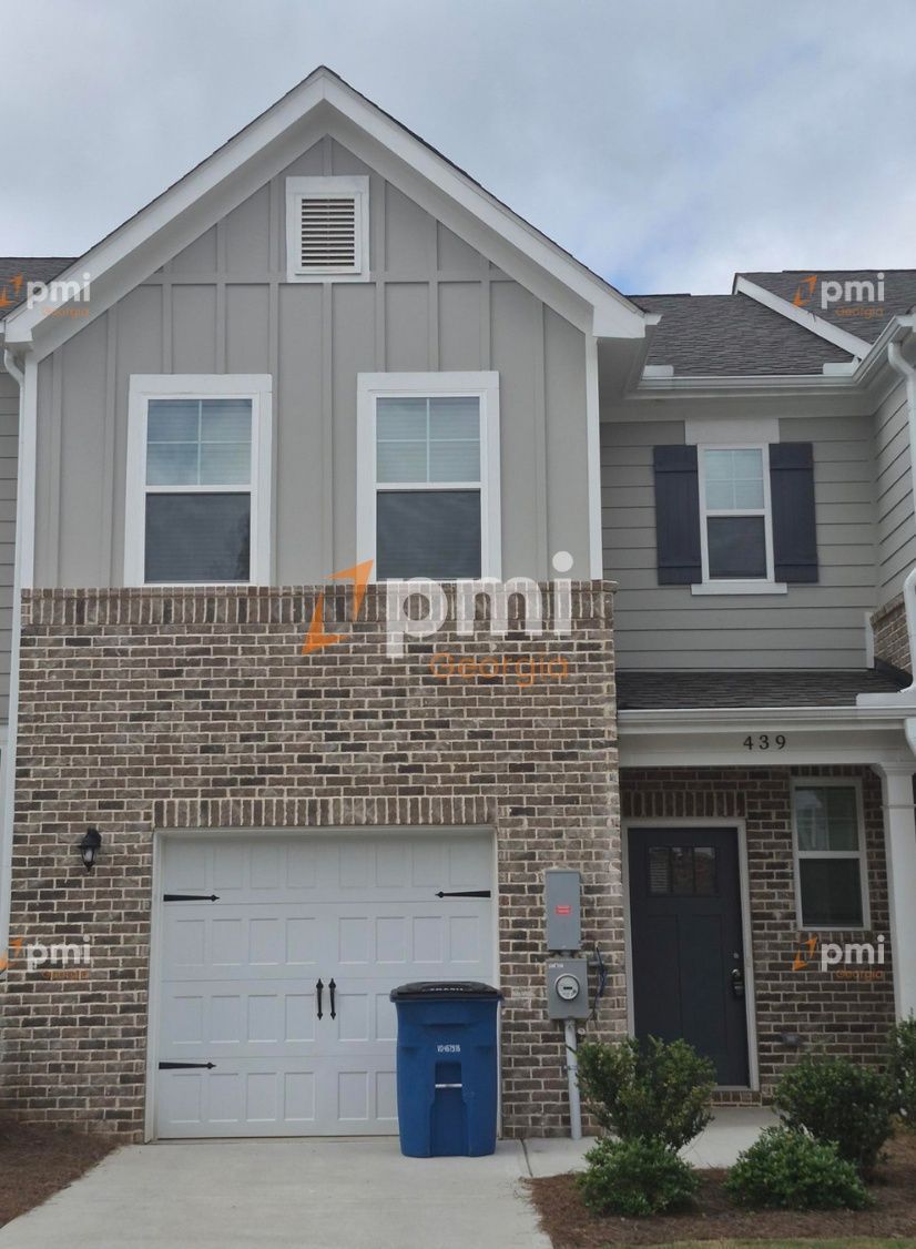 Stunning 3 Bedroom New Construction Townhome in McDonough, Ga! property image